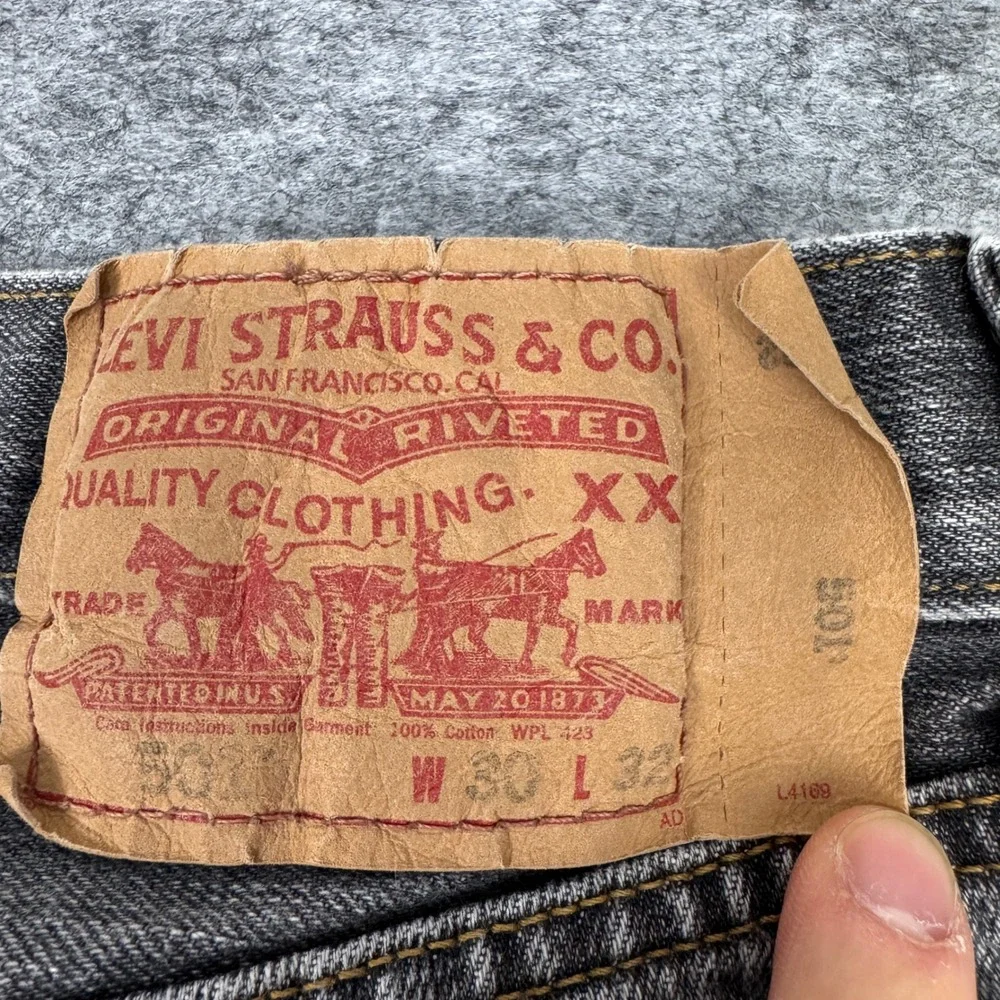 Levis 501 Mens Jeans Gray Straight Leg‎ Button Fly Denim Pants W30 L32 Y2K 2009